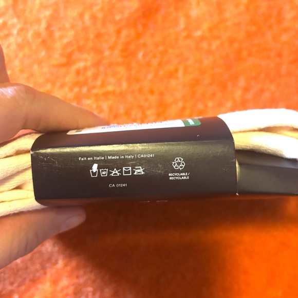 Off white cream touch of cashmere diamond tights made in Italy NWT - Picture 6 of 6